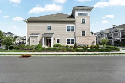 17 Dirlam Dr, Florham Park, NJ 07932 - Photo 1