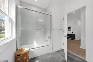 17 Dirlam Dr, Florham Park, NJ 07932 - Photo 11