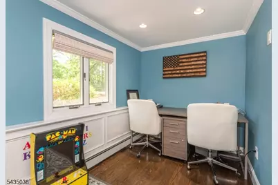 111 McKinley Ave, East Hanover Township, NJ 07936 - Photo 15