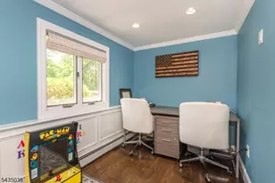 111 McKinley Ave, East Hanover Township, NJ 07936 - Photo 15