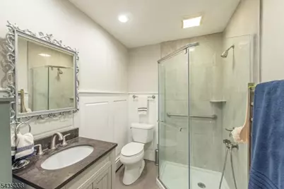 111 McKinley Ave, East Hanover Township, NJ 07936 - Photo 39
