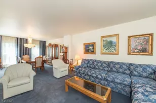1 Birdseye Cir, Wayne, NJ 07470 - Photo 11