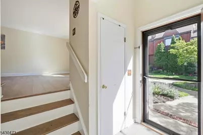 91 Nottingham Sq, Washington Township, NJ 07853 - Photo 5