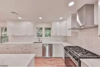 90 Chestnut St, Morristown, NJ 07960 - Photo 31