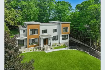 8 Fordham Rd, Livingston, NJ 07039 - Photo 49