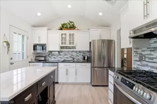 15 Mile Dr, Chester, NJ 07930 - Photo 7