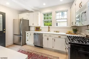 15 Bowdoin St, Maplewood, NJ 07040 - Photo 17