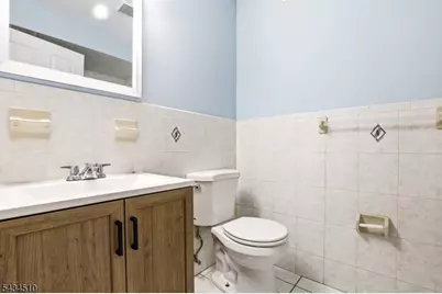 63 Chadwick Ave, Newark, NJ 07108 - Photo 15