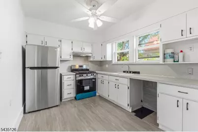 40 Linden Ave #2, Belleville, NJ 07109 - Photo 17