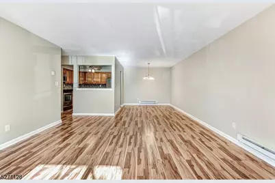 798 Eves Dr #2R, Hillsborough Township, NJ 08844 - Photo 9
