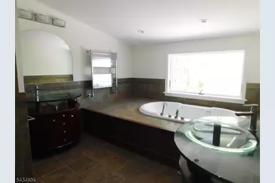 4 Spring Hill Rd, Franklin Township, NJ 08801 - Photo 31