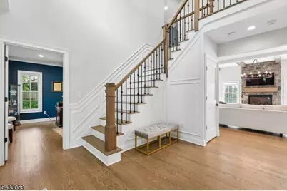 27 Wardle Ave, Berkeley Heights Township, NJ 07922 - Photo 3