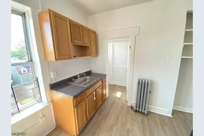 23 Harvard St #12, East Orange, NJ 07018 - Photo 5
