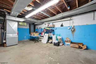 468 Rifle Camp Rd, Woodland Park, NJ 07424 - Photo 17