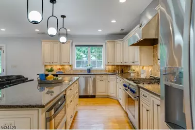 12 Duchamp Pl, Chatham, NJ 07928 - Photo 11