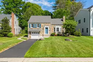 12 Duchamp Pl, Chatham, NJ 07928 - Photo 5