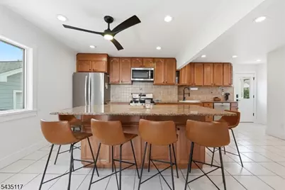 331 Newark Ave, Union Township, NJ 07083 - Photo 11