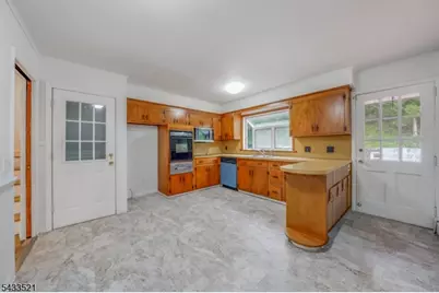 638 River Rd, Chatham Township, NJ 07928 - Photo 7