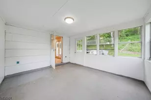 638 River Rd, Chatham Township, NJ 07928 - Photo 15