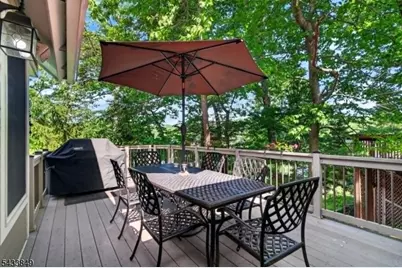 73 South Rd, Bloomingdale, NJ 07403 - Photo 23
