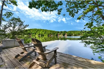 73 South Rd, Bloomingdale, NJ 07403 - Photo 5