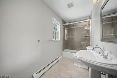 62 S Glen Rd, Kinnelon, NJ 07405 - Photo 13