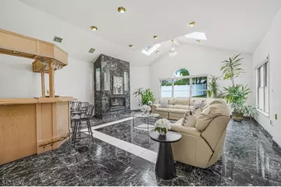45 Holyoke Ct, Wayne, NJ 07470 - Photo 3