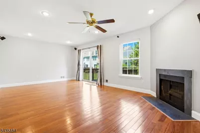 8 Ashley Ct, Franklin Township, NJ 08873 - Photo 11