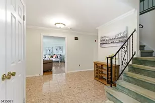 10 Dickens Ct, Morris Township, NJ 07960 - Photo 3