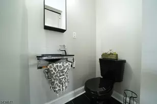 158 Maple St, West Orange Township, NJ 07052 - Photo 17