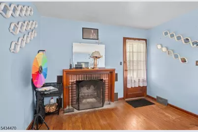 116 S 8th St, Lopatcong Township, NJ 08865 - Photo 7