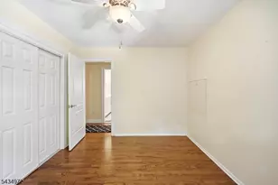 46 Westminster Dr, Parsippany, NJ 07054 - Photo 19