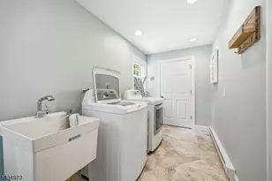 46 Westminster Dr, Parsippany, NJ 07054 - Photo 23