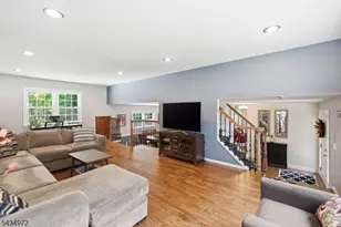 46 Westminster Dr, Parsippany, NJ 07054 - Photo 9