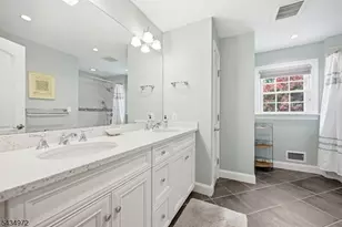 46 Westminster Dr, Parsippany, NJ 07054 - Photo 17