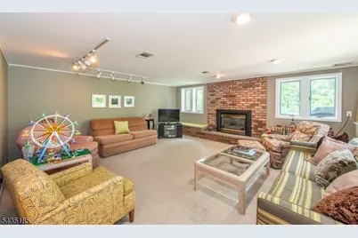4 Hamilton Ct, Hanover Township, NJ 07981 - Photo 17