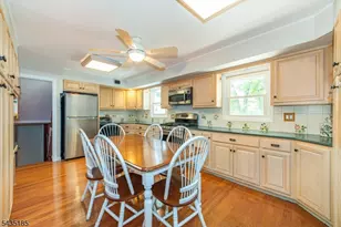 4 Hamilton Ct, Hanover Township, NJ 07981 - Photo 7