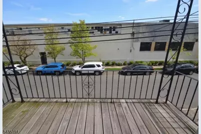 21 Walnut St, Clifton, NJ 07013 - Photo 3