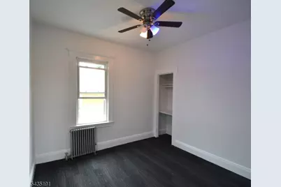 21 Walnut St, Clifton, NJ 07013 - Photo 9