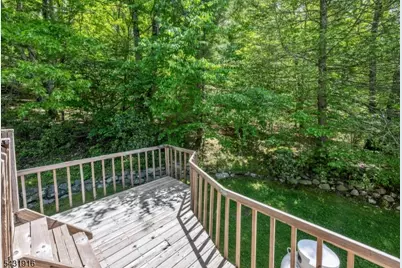 19 Rabbit Run Dr, West Milford, NJ 07435 - Photo 27
