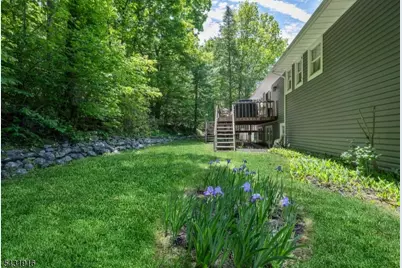 19 Rabbit Run Dr, West Milford, NJ 07435 - Photo 29
