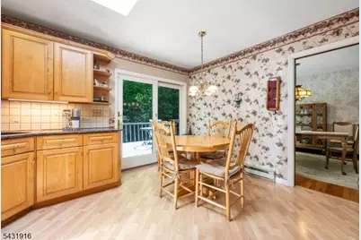 19 Rabbit Run Dr, West Milford, NJ 07435 - Photo 11