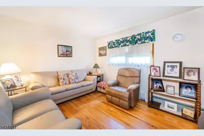 27 Bartsch Ave, Woodland Park, NJ 07424 - Photo 17