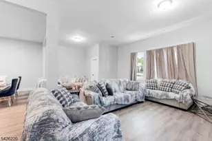 58 Park Ave, East Orange, NJ 07017 - Photo 13