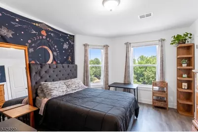 58 Park Ave, East Orange, NJ 07017 - Photo 5