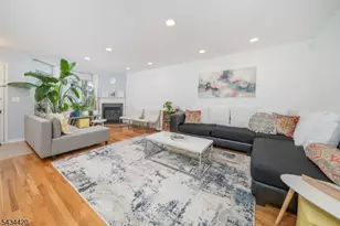 4 The Arbors, New Providence, NJ 07974 - Photo 3