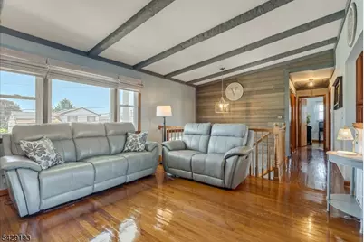 25 Louise Dr, Manville, NJ 08835 - Photo 9