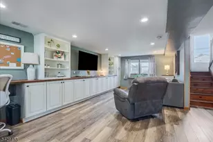 25 Louise Dr, Manville, NJ 08835 - Photo 19