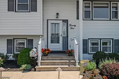 25 Louise Dr, Manville, NJ 08835 - Photo 5