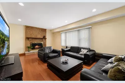 1 Winchester Dr, Scotch Plains Township, NJ 07076 - Photo 11